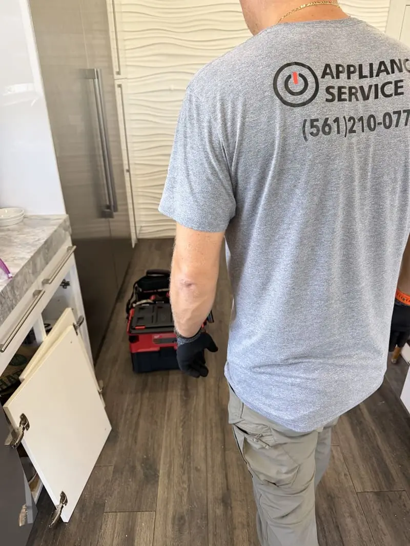 Certified refrigerator installation technician in Broward County, FL